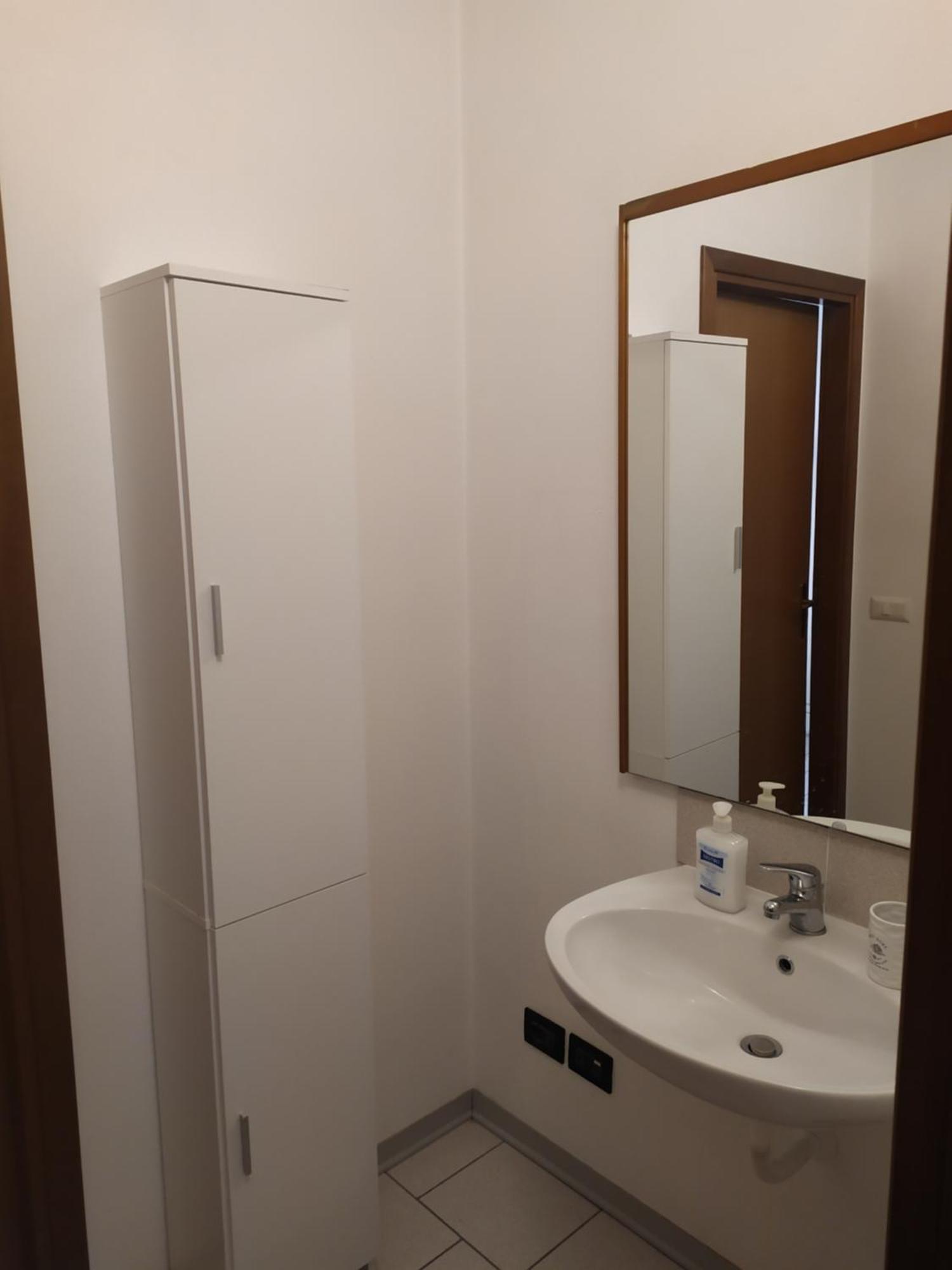 La Quiete Otel Senna Comasco Oda fotoğraf